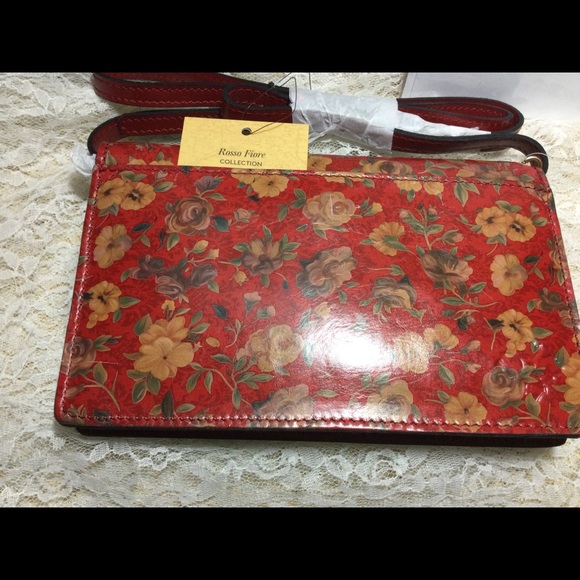 NWT PATRICIA NASH CROSSBODY, Red FLORAL - Picture 3 of 9